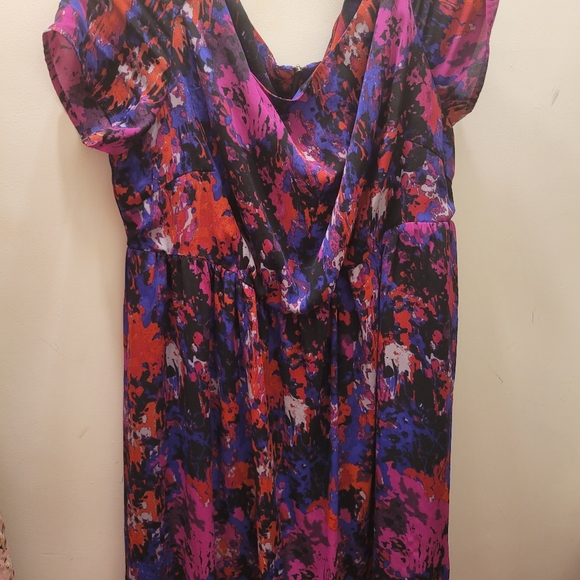 2/ $40 Thyme maternity colorful empire waist dress xl - Picture 1 of 6